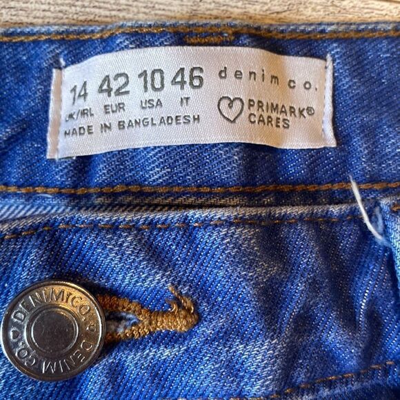 Primark, Ultra High Rise, Distressed Denim, Mom Shorts - Picture 6 of 16